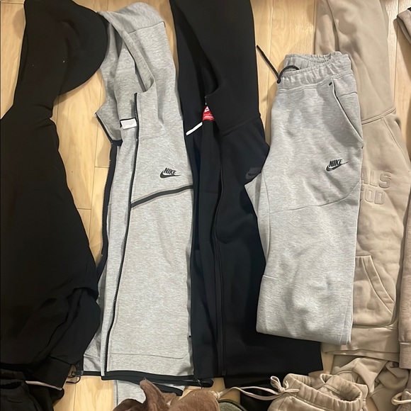 Nike tech & essential Men's hoodies and sweat pants - Picture 1 of 5